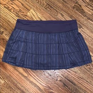 Lululemon size 10 skirt
